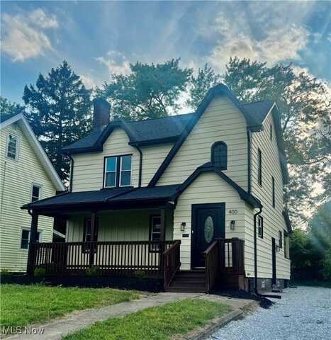 400 Beechwood Drive, Akron, OH 44320