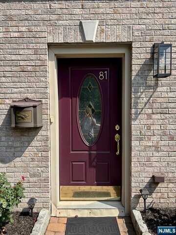 81 Mattlage Place, Englewood, NJ 07631