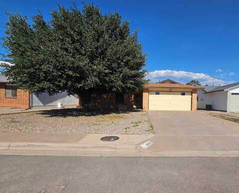 2410 Hawaii AVE, Alamogordo, NM 88310