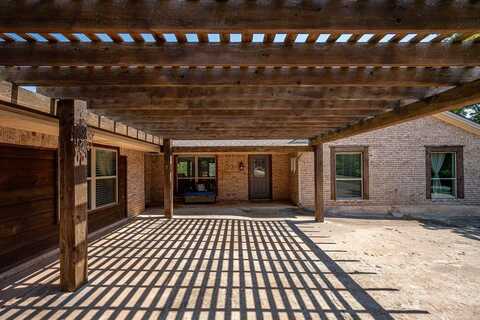 16303 E Rock Creek Road, Norman, OK 73026