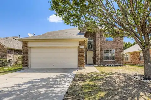 8012 Wyoming Drive, Fort Worth, TX 76131