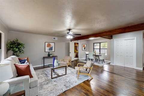 2716 Kingsbury Avenue, Richland Hills, TX 76118