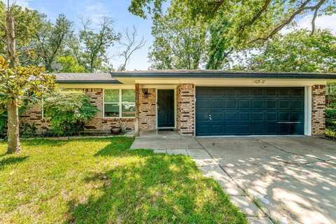 870 N Charlotte Avenue, Stephenville, TX 76401