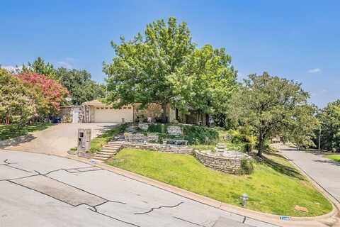 2406 Drawbridge Drive, Arlington, TX 76012