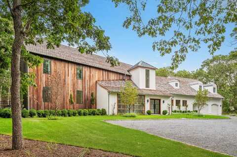 6 Grape Arbor Ln, East Hampton, NY 11937