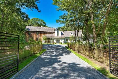 6 Grape Arbor Ln, East Hampton, NY 11937