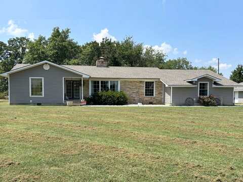 2434 4000 Rd, Chetopa, KS 67336