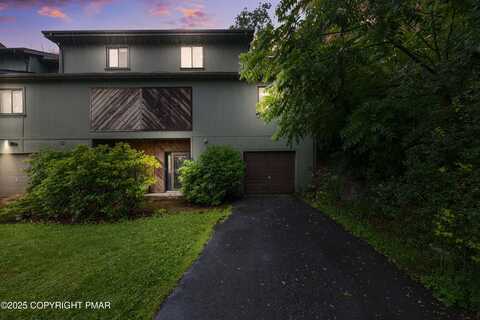 7247 Onawa Court, Cresco, PA 18326