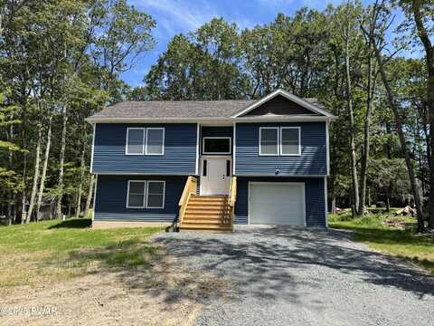 105 Brownstone Drive, Milford, PA 18337
