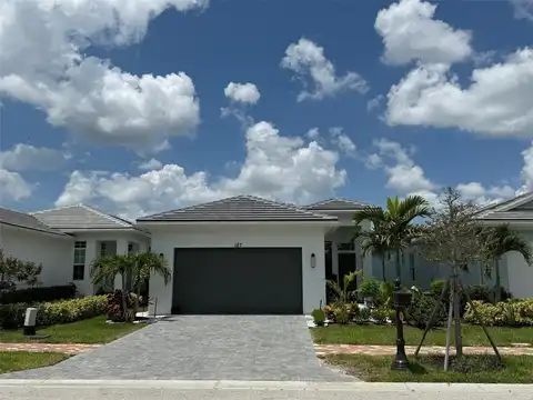 187 SE Via Sangro, Port Saint Lucie, FL 34952