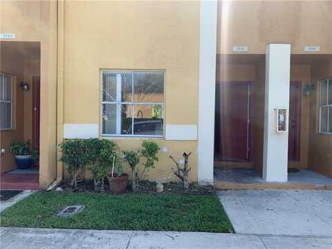 3910 NW 90th Ave, Fort Lauderdale, FL 33351