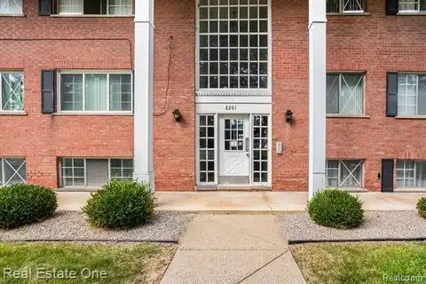 8201 Denwood Drive, Sterling Heights, MI 48312