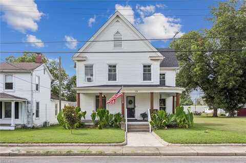 214 Wilson Avenue, Wakefield, VA 23888