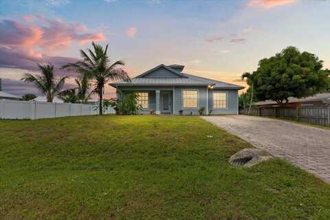 3164 SE Orange Tree Place, Stuart, FL 34997