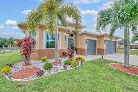 2082 SW Idaho Lane, Port Saint Lucie, FL 34953
