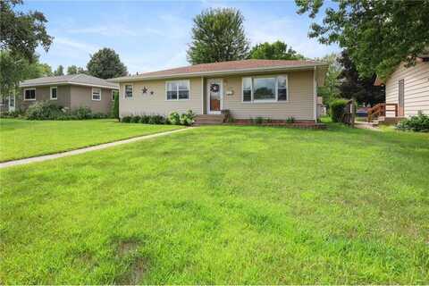 1135 29th Avenue N, Saint Cloud, MN 56303
