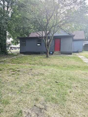 519 S B St, Arkansas City, KS 67005