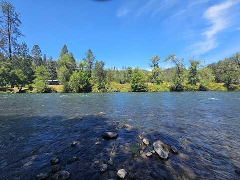 4299 Old Ferry Road, Shady Cove, OR 97539