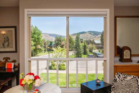110 VILLAGE Way, Sun Valley, ID 83353