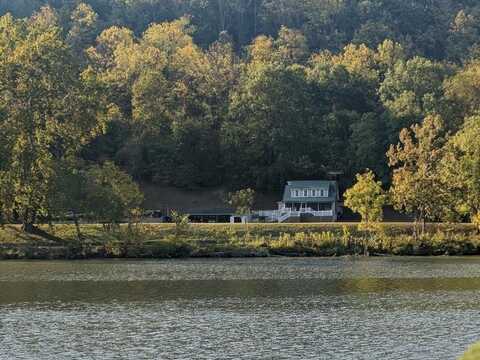 4661 Clarks Ferry Rd, Draper, VA 24324
