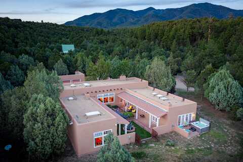 161 Duval Road, El Prado, NM 87529