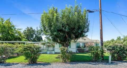 15615 Aspen Avenue, Ivanhoe, CA 93235