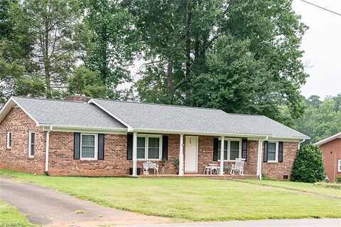 415 Blessing Drive, Dobson, NC 27017