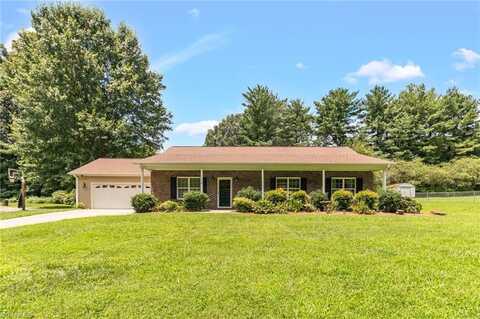 738 Korner Rock Road, Kernersville, NC 27284