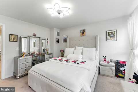 406 HONEYBERRY LANE, FREDERICKSBURG, VA 22405
