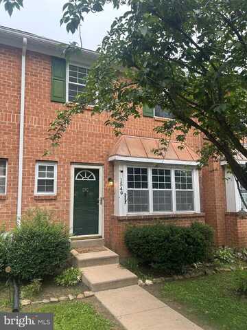 1549 S COVENTRY LANE, WEST CHESTER, PA 19382