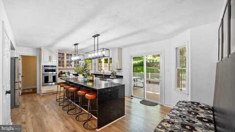 16 WOOD RAVEN COURT, PARKVILLE, MD 21234