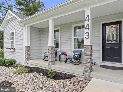 443 EXECUTIVE WAY, HEDGESVILLE, WV 25427
