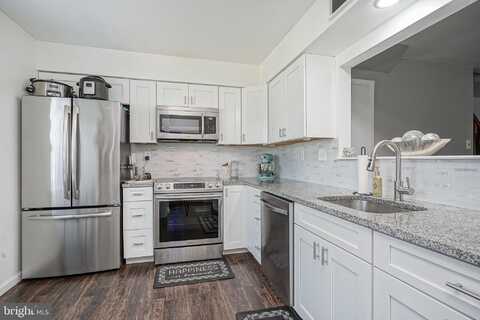 55 CHERRY CIRCLE, BLACKWOOD, NJ 08012