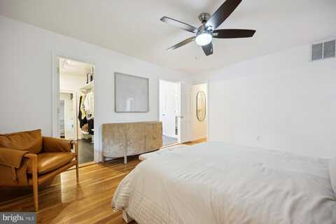 11700 SEVEN LOCKS ROAD, POTOMAC, MD 20854