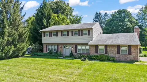 2215 Merrimont Drive, Troy, OH 45373