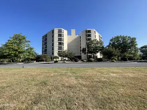 415 Parkview Lane, Altoona, PA 16601