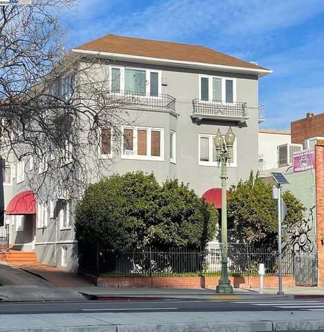 370 Grand Ave, Oakland, CA 94610