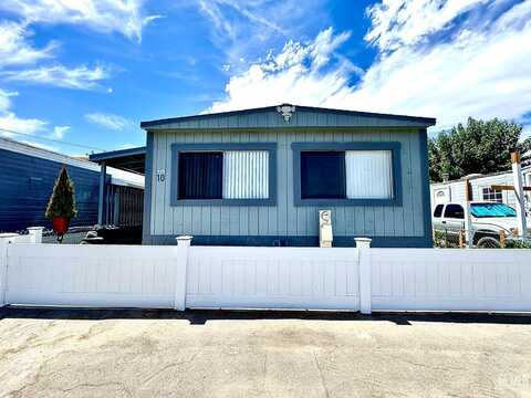 3219 Gulf Street, Bakersfield, CA 93308