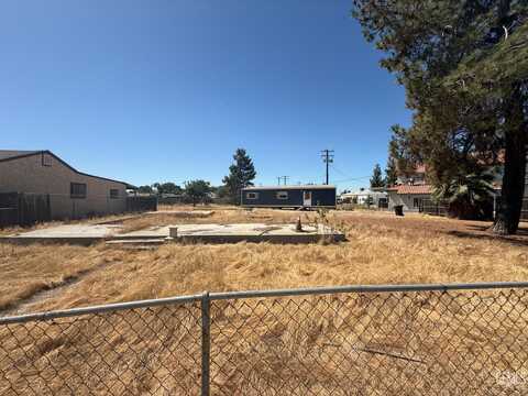 1216 10th Avenue, Delano, CA 93215