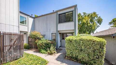 307 Occidental Circle, Santa Rosa, CA 95401