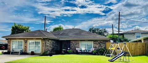 1032 Curtis St, Harvey, LA 70058