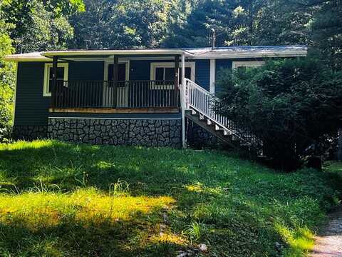 306 Claypool Hollow Road, GLEN DANIEL, WV 25844