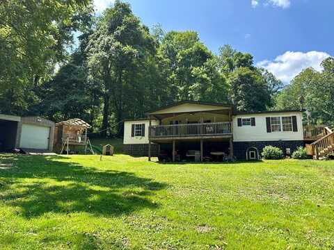 105 Clays Branch Rd, NAOMA, WV 25140