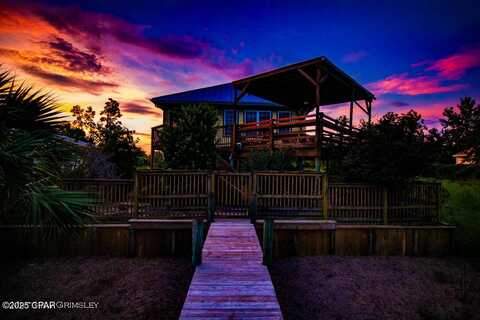 7325 Suwanee Ave Avenue, Southport, FL 32409
