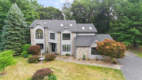 17 Shingle Mill Road, Irondequoit, NY 14609