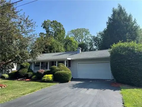 713 Deerfield Drive E, Utica, NY 13502
