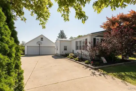 160 Creamery Road, New York, NY 13126