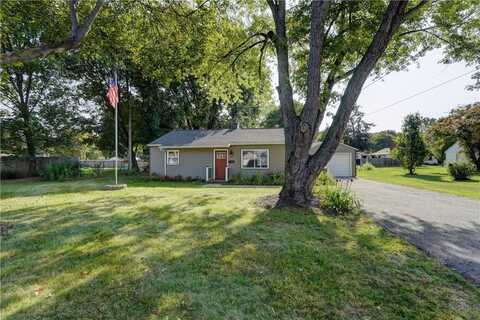 182 Iroquois Street, Webster, NY 14580