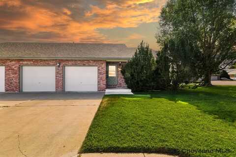 5503 HACKER CIR, Cheyenne, WY 82009