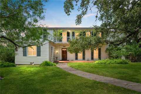 722 W Lee Avenue, Kingsville, TX 78363